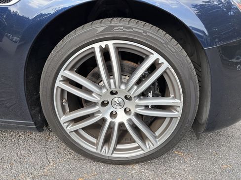Used 2022 Maserati Ghibli Modena RWD image 9