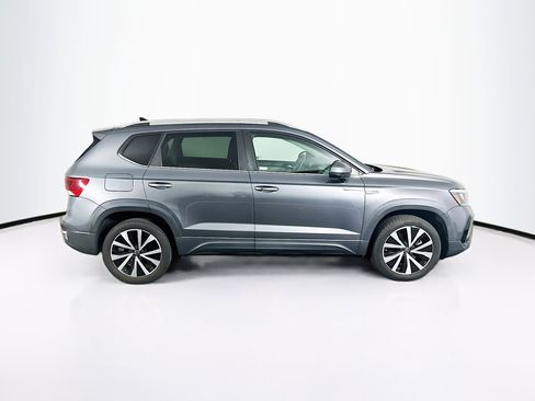 Used 2023 Volkswagen Taos SE FWD image 10