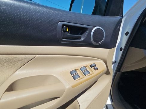 Used 2011 Toyota Tacoma PreRunner w/ SR5 Pkg #2 RWD image 18