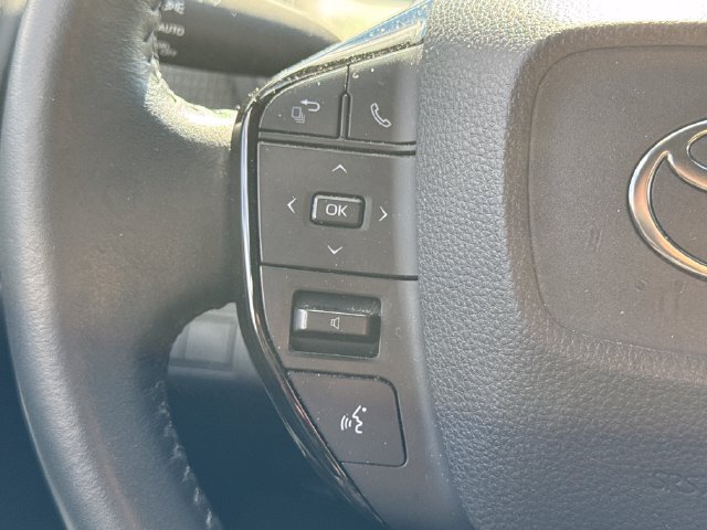 Used 2023 Toyota bZ4X AWD image 34