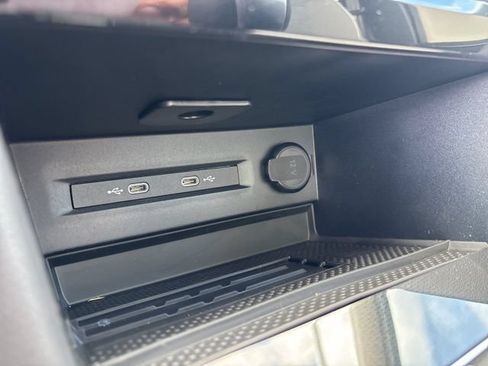 New 2026 Volkswagen Taos SE AWD/4WD image 26