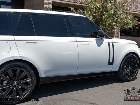 Used 2025 Land Rover Range Rover Long Wheelbase SE AWD/4WD image 11