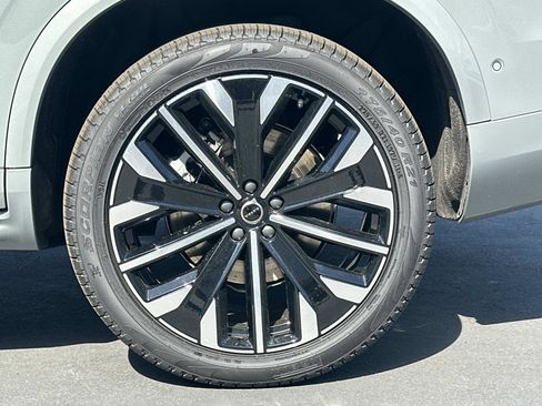 New 2026 Volvo XC90 B6 Ultra w/ Protection Package AWD/4WD image 24