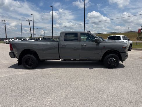 New 2026 RAM 3500 Laramie AWD/4WD image 7