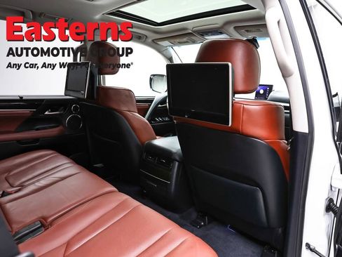 Used 2018 Lexus LX 570 4WD w/ Luxury Package image 28