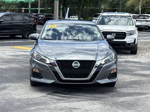 Used 2021 Nissan Altima 2.5 SV w/ SV Premium Package FWD image 4