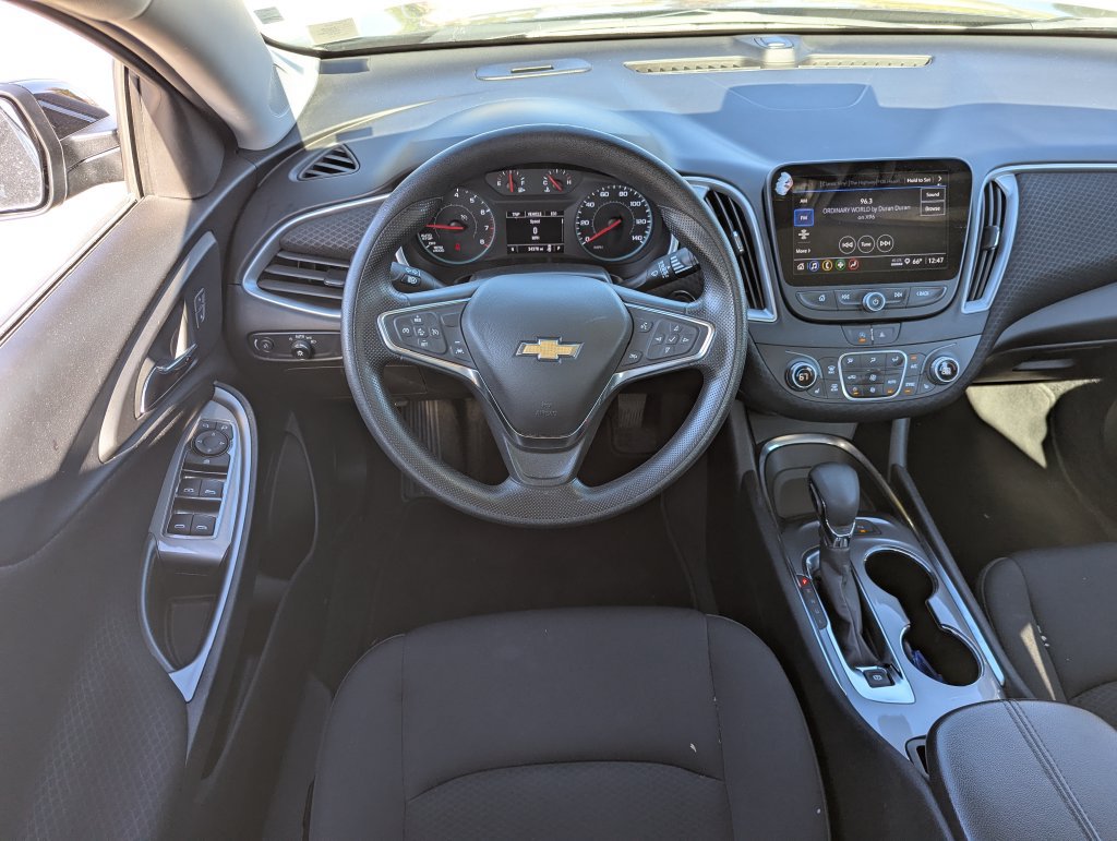 Used 2025 Chevrolet Malibu LT FWD image 28