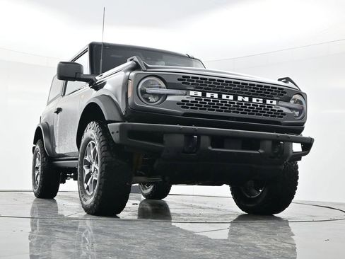 Used 2023 Ford Bronco Badlands image 41