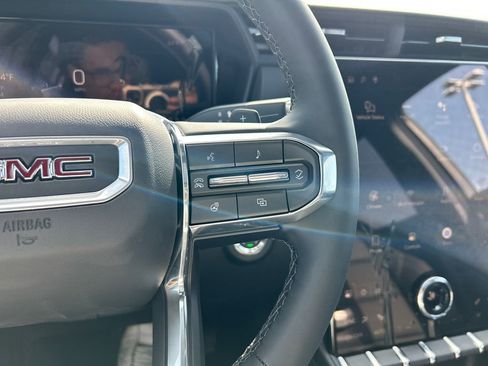 New 2026 GMC Terrain Elevation w/ Elevation Premium Package AWD/4WD image 22