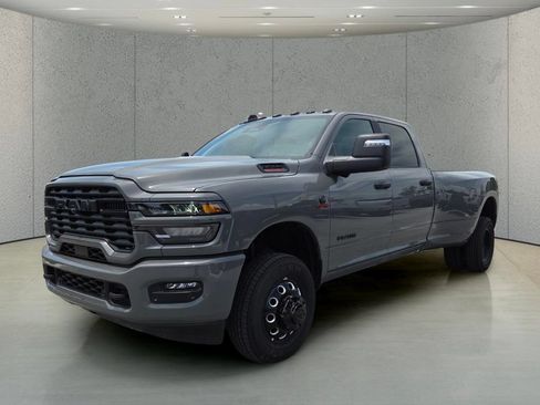 New 2026 RAM 3500 Big Horn AWD/4WD image 11