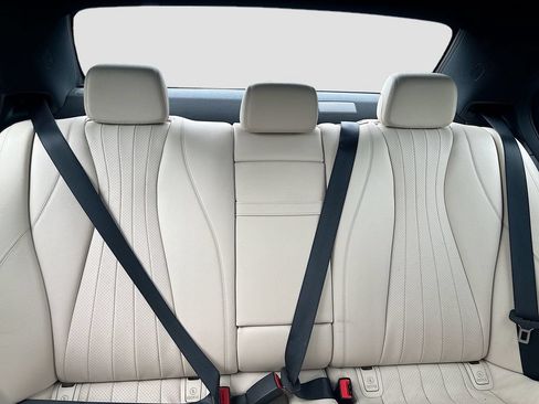 Used 2017 Mercedes-Benz E 300 4MATIC image 20