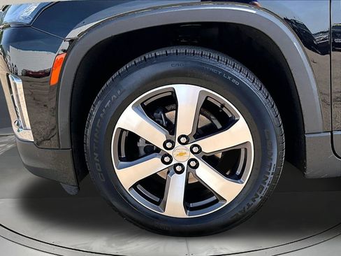 Used 2023 Chevrolet Traverse LT w/ LT Premium Package AWD/4WD image 37