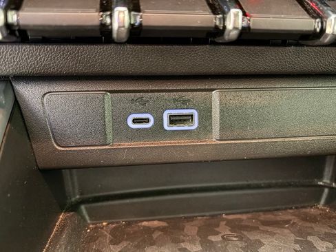 Used 2025 Chevrolet Colorado ZR2 AWD/4WD image 30