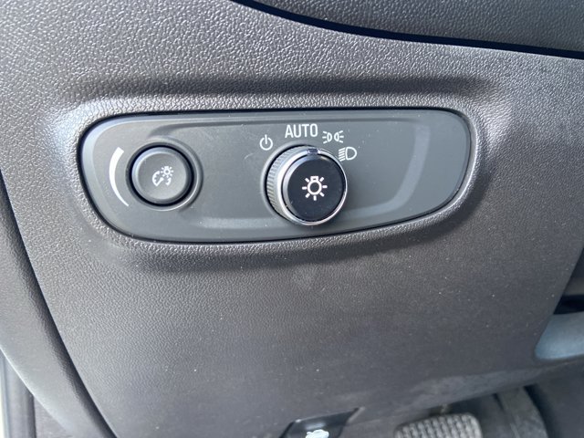 Used 2023 Chevrolet Equinox LT w/ Driver Convenience Package FWD image 44