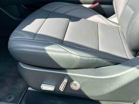 New 2026 Lincoln Nautilus Premier AWD/4WD image 9