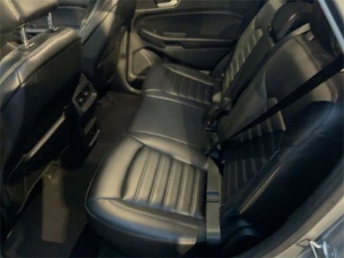 Used 2023 Ford Edge SEL image 24