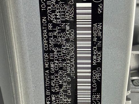 Used 2024 Toyota Prius LE FWD image 25