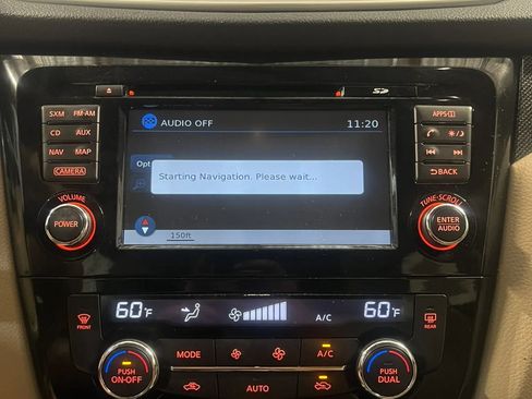 Used 2015 Nissan Rogue SL w/ SL Premium Package FWD image 15