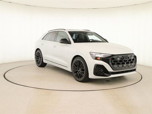 New 2026 Audi SQ8 Premium Plus image 10