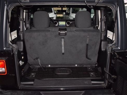 Used 2021 Jeep Wrangler Sport AWD/4WD image 32