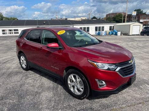 Used 2019 Chevrolet Equinox LT FWD image 3