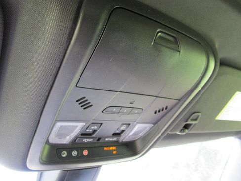 Used 2019 Chevrolet Blazer RS image 76