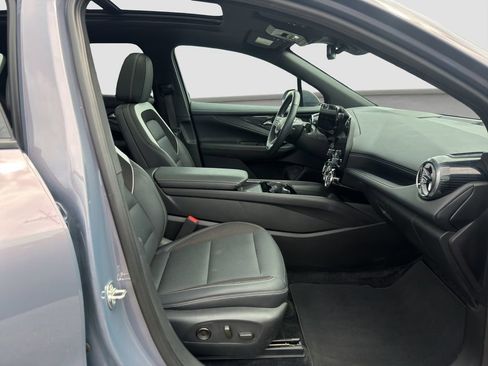 Used 2024 Chevrolet Blazer EV LT image 18