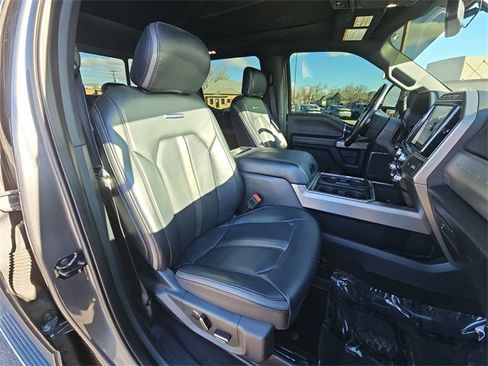 Used 2022 Ford F350 Platinum w/ FX4 Off-Road Package image 17