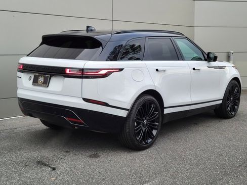 Used 2025 Land Rover Range Rover Velar Dynamic HSE image 9
