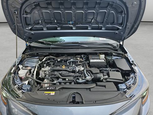 Used 2025 Toyota Corolla LE w/ Convenience Package FWD image 38