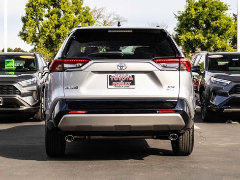 Certified 2025 Toyota RAV4 XSE image 8