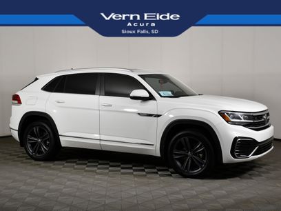 Used 2021 Volkswagen Atlas Cross Sport SE w/ Panoramic Sunroof Package