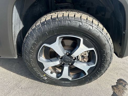 Used 2020 Jeep Renegade Trailhawk w/ Cold Weather Group image 24