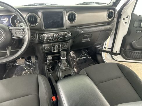 Used 2021 Jeep Wrangler Unlimited Sport AWD/4WD image 19