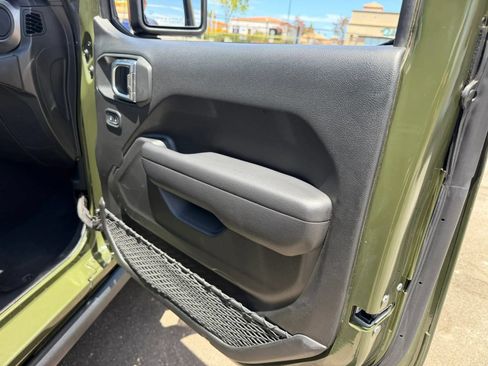 Used 2023 Jeep Wrangler Unlimited w/ Sun & Screen Package AWD/4WD image 26