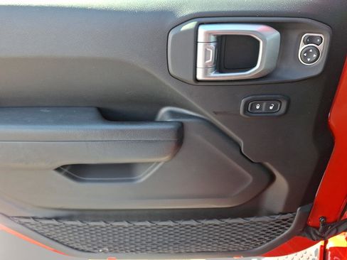 Used 2022 Jeep Wrangler Unlimited Sport image 12