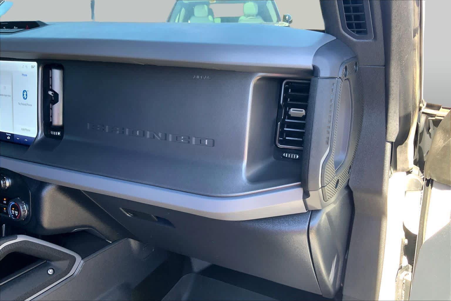 Used 2024 Ford Bronco Big Bend w/ Sasquatch Package AWD/4WD image 17