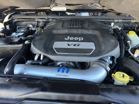 Used 2015 Jeep Wrangler Rubicon image 34