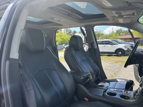 Used 2016 GMC Acadia SLT w/ Open Road Package AWD/4WD image 39