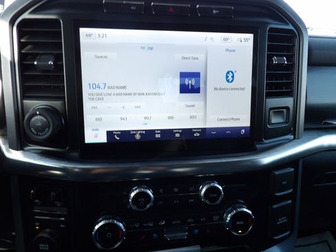 Used 2022 Ford F150 Lariat image 16