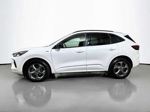 Used 2023 Ford Escape ST-Line w/ Tech Pack #1 AWD/4WD image 4