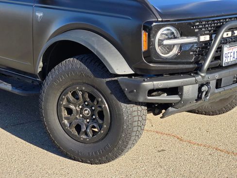 Used 2021 Ford Bronco First Edition AWD/4WD image 9