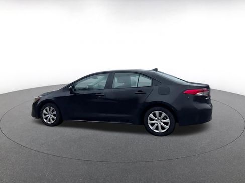 Used 2025 Toyota Corolla LE image 10