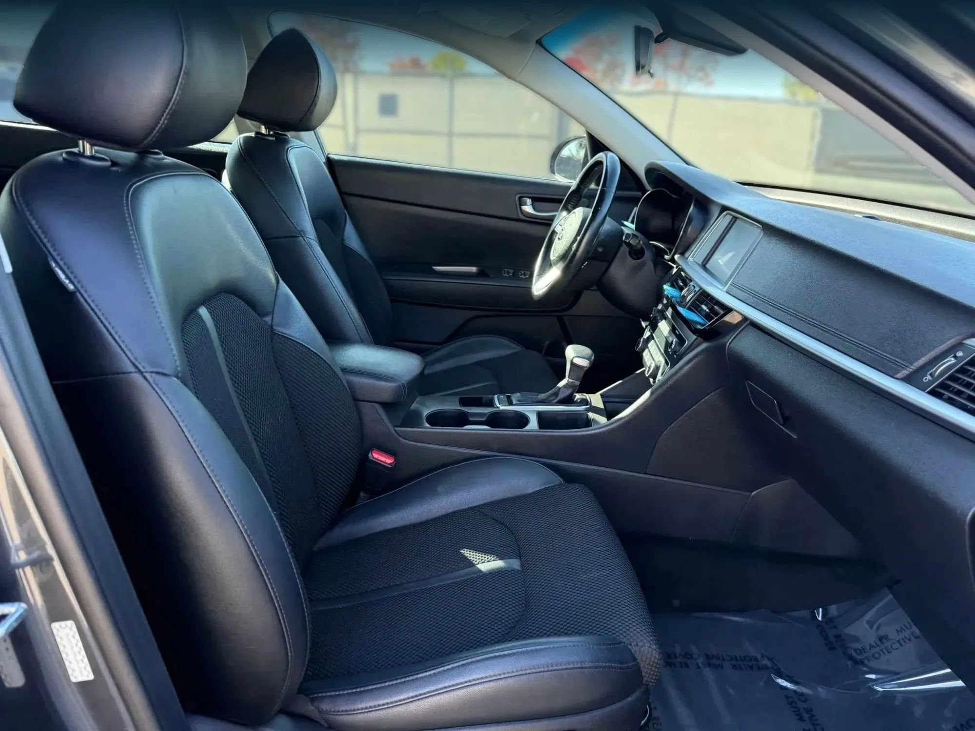 Used 2020 Kia Optima S FWD image 18
