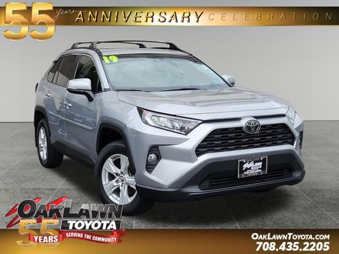 Used 2019 Toyota RAV4 XLE w/ Convenience Package AWD/4WD image 1