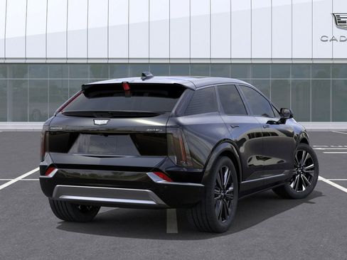 New 2026 Cadillac Optiq Luxury 2 image 4