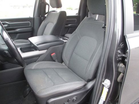 Used 2020 RAM 1500 Big Horn AWD/4WD image 23