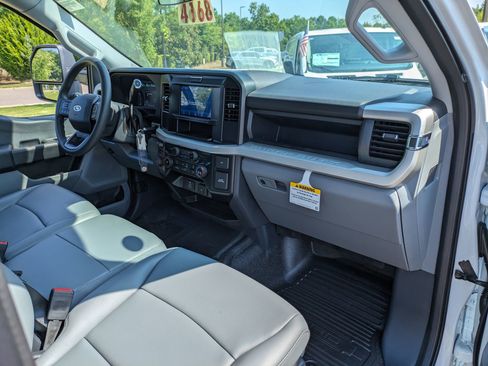 New 2025 Ford F450 XL w/ XL Chrome Package image 37