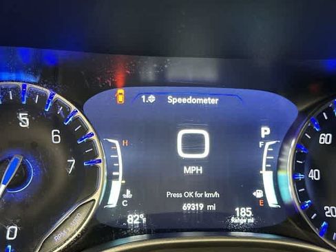Used 2025 Chrysler Pacifica Select FWD image 16