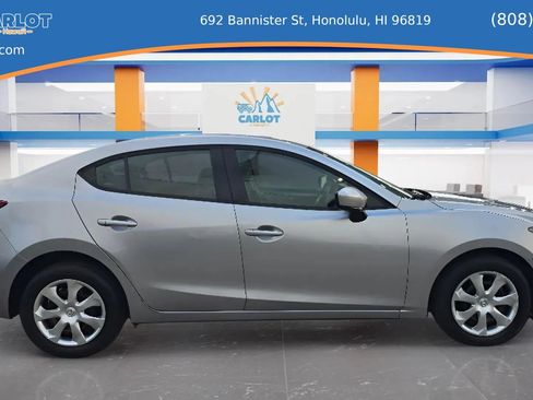 Used 2015 MAZDA MAZDA3 i Sport FWD image 2